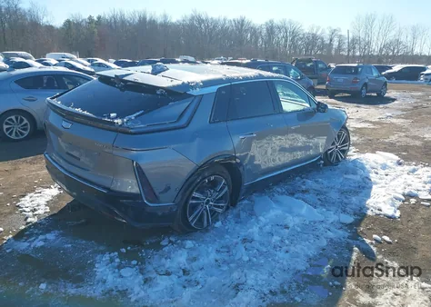 2024 Cadillac Lyriq Luxury W/1Sd from USA, damaged, VIN 1GYKPRRL7RZ128227